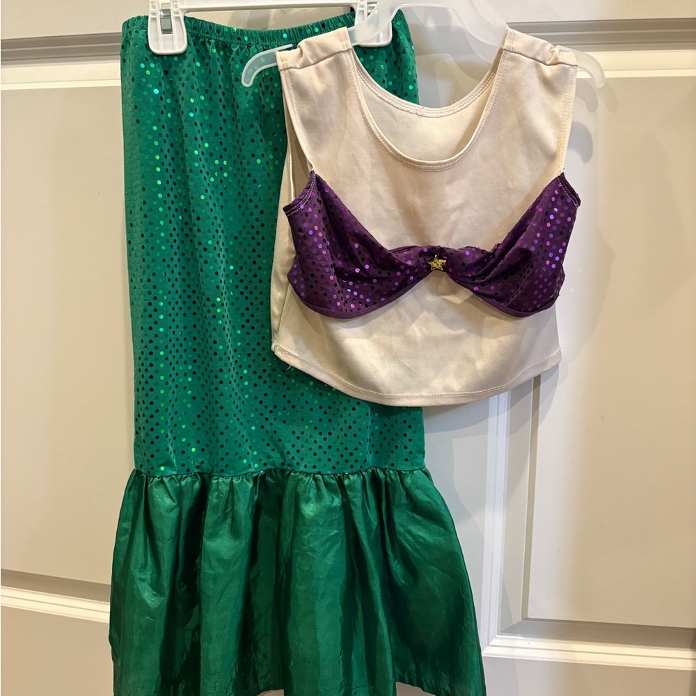 Little Mermaid costume sequin skirt and top approx child size 4-6
